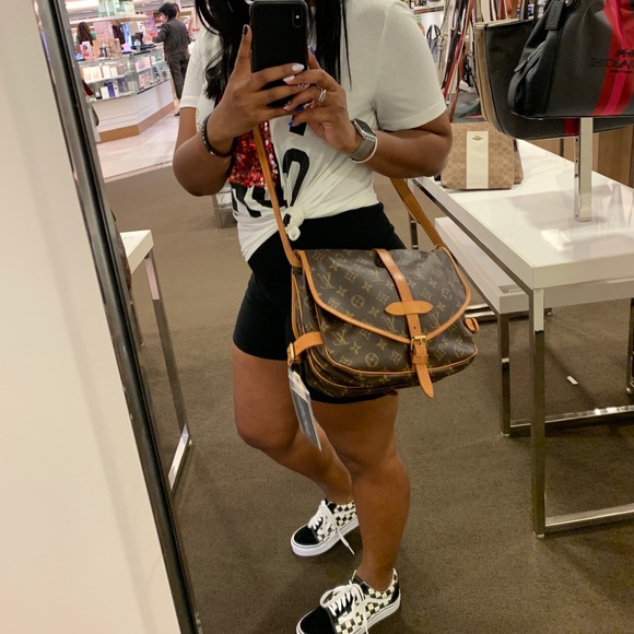 Authentic Vintage LV Monogram Crossbody - Picture 7 of 7